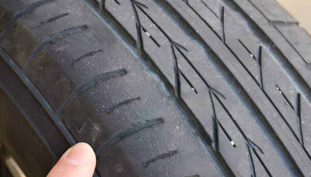 Common Symptoms of Inner Tire Wear